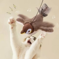 Інтерактивна іграшка для кішок літаюча пташка горобець для кота птах махає крилами DY-37