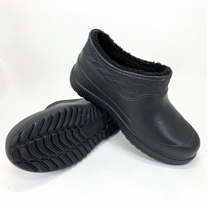 Жіночі зимові стьобані черевики, Жіночі дутики з хутром дутики на танкетці KE-69