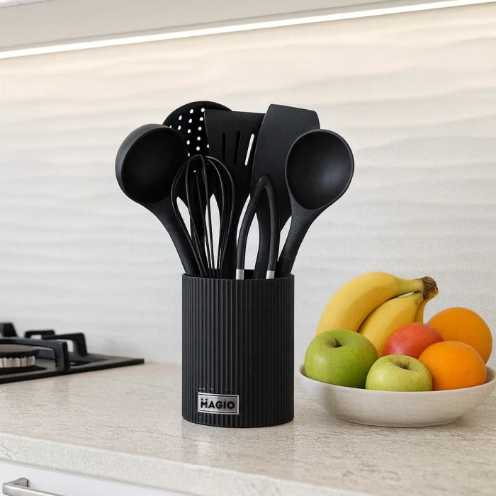 Набір кухарського MAGIO, Кухонний ніж універсальний, Настільні набори кухонного приладдя UH-22