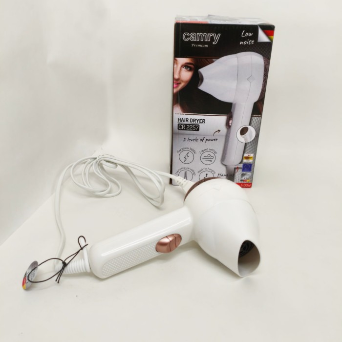 Портативний фен з насадками Camry, Фен з іонізацією і регулюванням температури Хороший потужний UJ-74