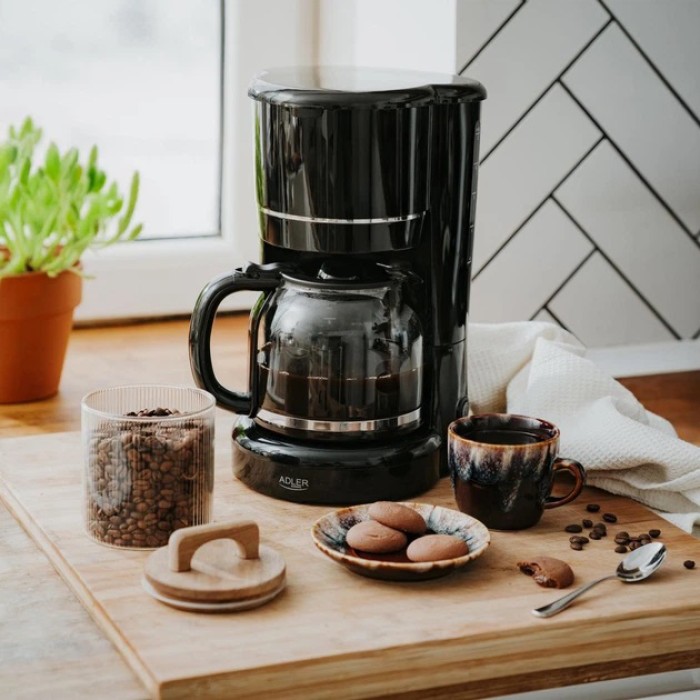 Кавоварка крапельна Adler AD 4383 black, 1.5Л, 900Вт FY-38