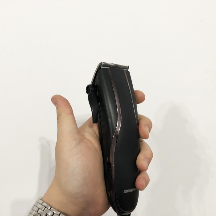 Електрична машинка для стрижки побутова GEMEI, Модна машинка для стрижки волосся Тример скронь IG-24