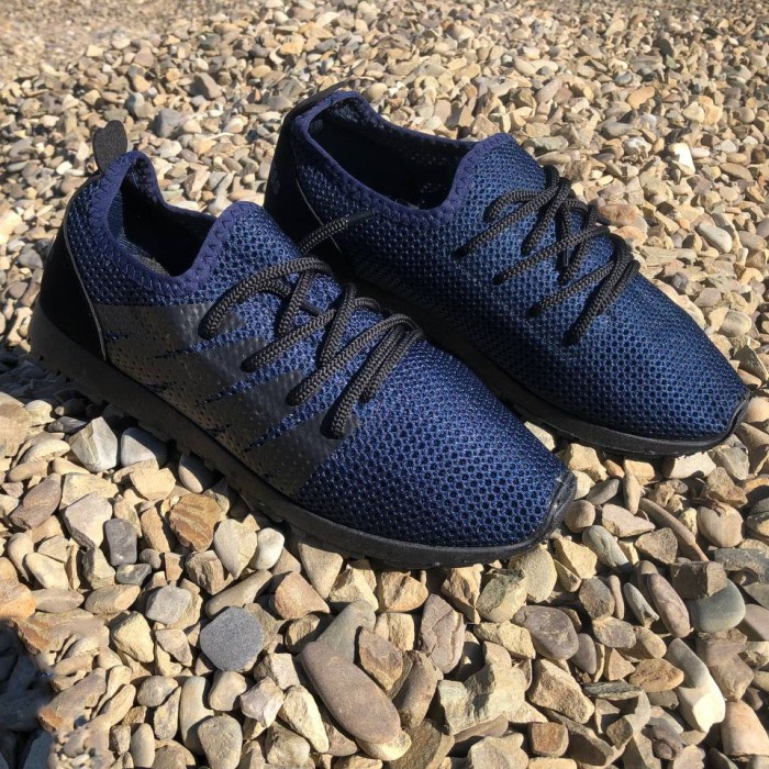 Чоловічі білі кросівки з текстилю 40, Чоловічі легкі повсякденні кросівки кроси дихаючі RJ-66