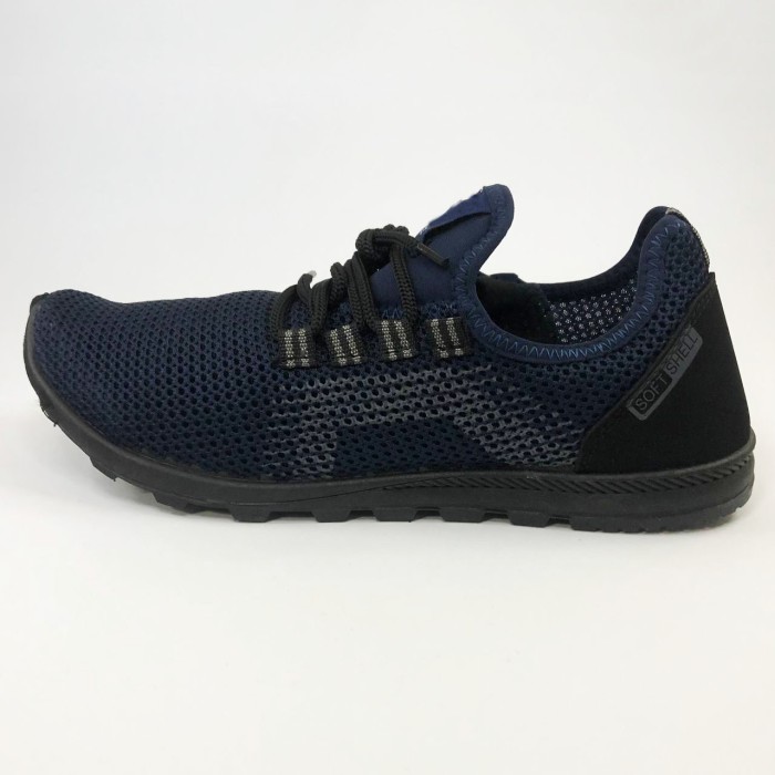 Чоловічі кросівки сітка чорні 40, М'які кросівки з тканини чорні Легкі літні текстильні OU-18