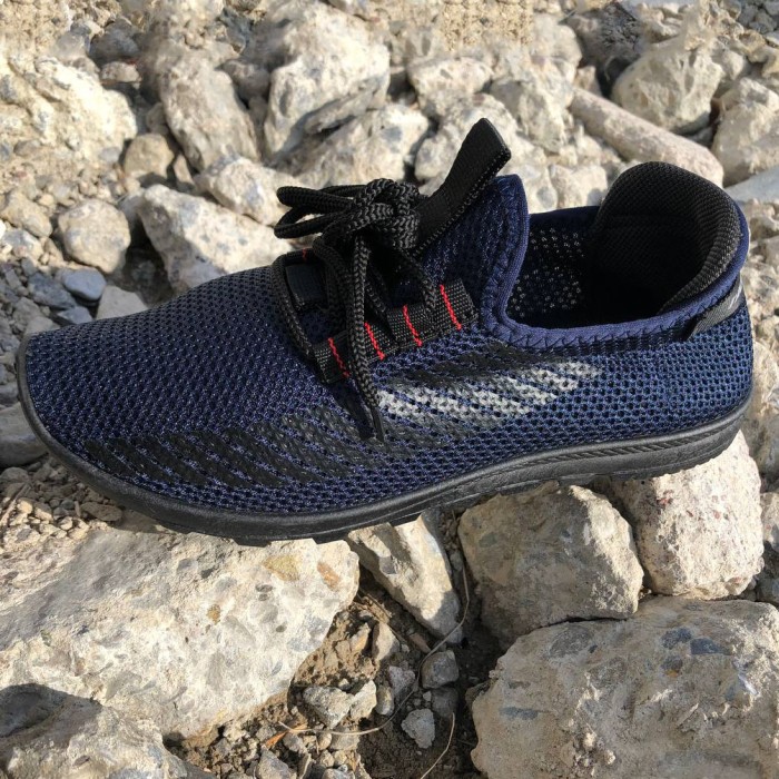 Кросівки модні стильні для хлопця 40, Легкі текстильні кросівки на літо чоловічі сітка EZ-14