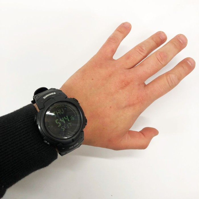 Годинники військової тематики, Годинники військові з офіційною гарантією Водонепроникні 50 м YW-19