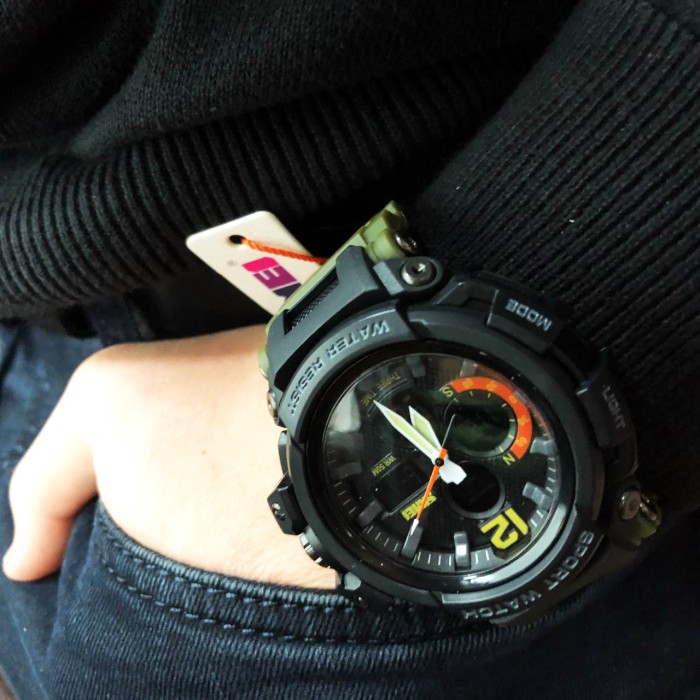 Багатофункціональний військовий годинник, Електронний наручний годинник чоловічий тактичний UB-21