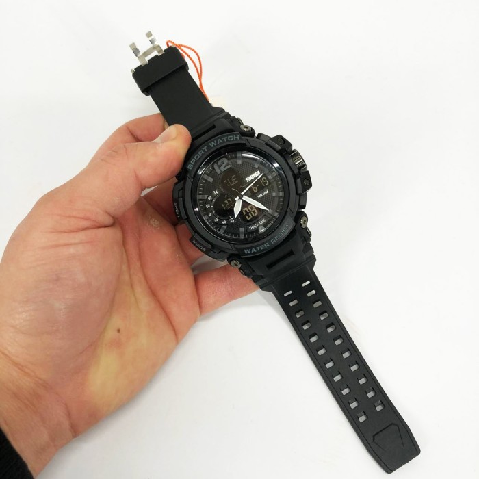 Годинник армійський скмей, Електронний вологозахищений наручний годинник армійський для ЗСУ ER-82