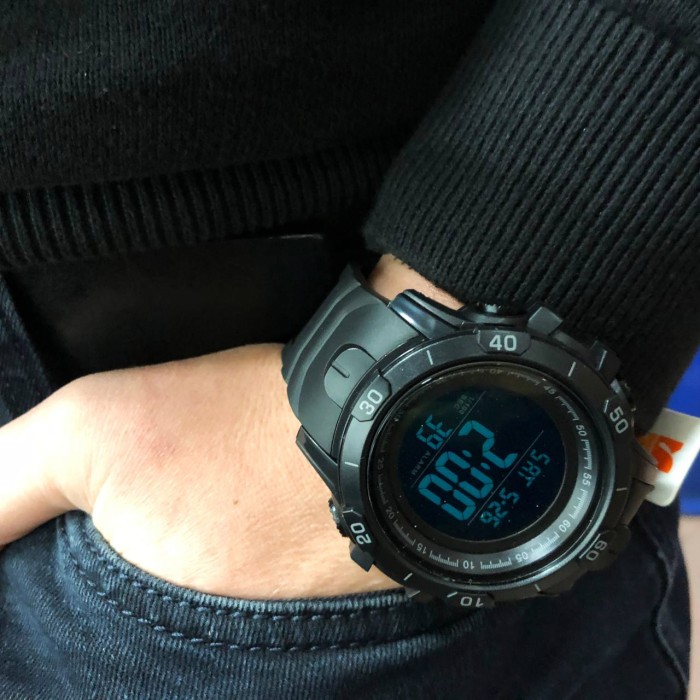 Фірмовий спортивний годинник, Електронний наручний годинник чоловічий тактичний Протиударний JI-20