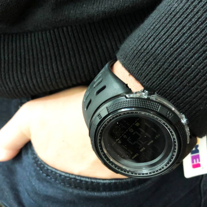 Чоловічий армійський водостійкий тактичний годинник SKMEI 2070BK BLACK, Електронний спортивний годинник JU-68