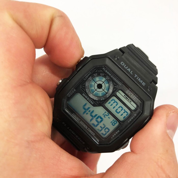 Чоловічий армійський водостійкий тактичний годинник SKMEI 1299BK, Годинник Спецназ VQ-76