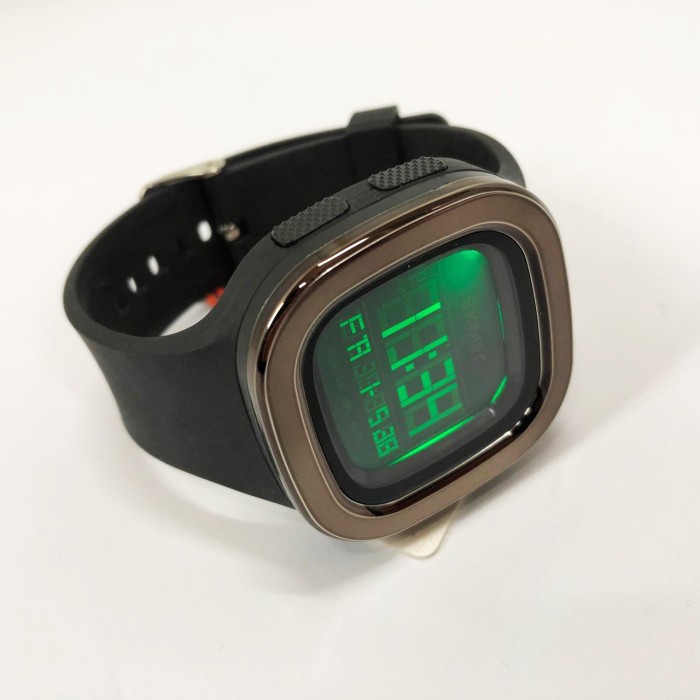 Спортивні водонепроникні годинники SKMEI 1580BKBK, Практичні чоловічі годинники Протиударні LZ-37