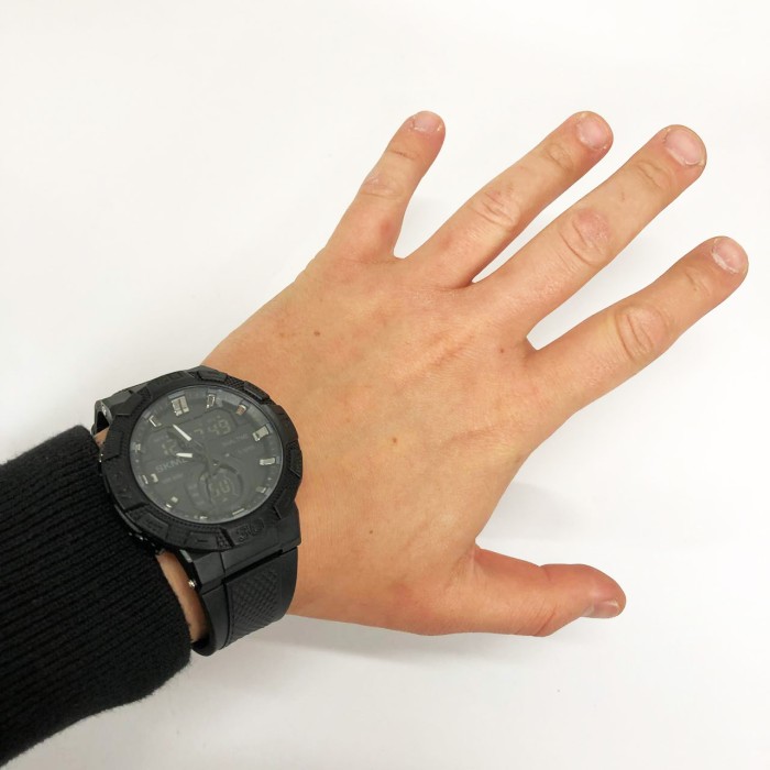 Стильні чорні чоловічі наручні годинники, Красиві чоловічі класичні годинники Круті UQ-92