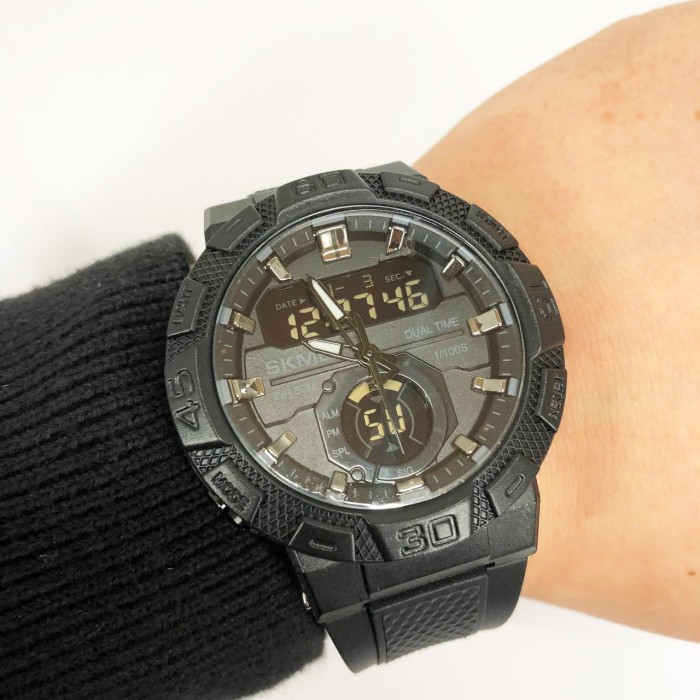 Стильні чорні чоловічі наручні годинники, Красиві чоловічі класичні годинники Круті UQ-92