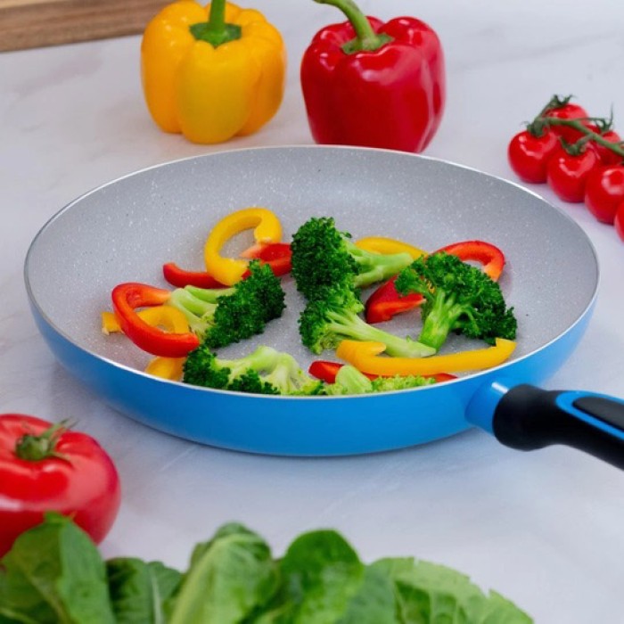 Зручна сковорода для індукційної плити Magio MG-1179 28 см, Антипригарна сковорода для овочів OZ-73