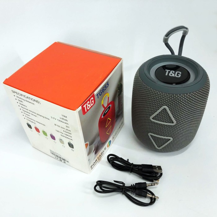 Портативна бездротова колонка з хорошим звуком TG655, Bluetooth колонка з можливістю підключення флешки SQ-97