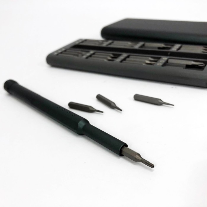 Набір прецизійних викруток з ручкою 48 в 1 у металевому футлярі JY-58