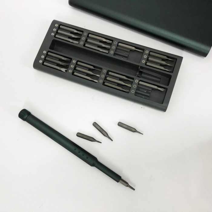 Набір прецизійних викруток з ручкою 48 в 1 у металевому футлярі XE-35