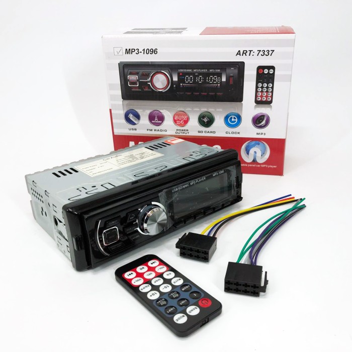 Автомагнітола MP3-1096 BT ISO зі знімною панеллю 4х50W, Магнітофон для машини авто автомобіля