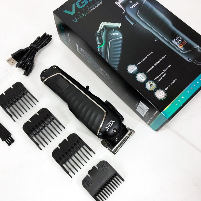 Професійна машинка для стрижки з насадками VGR V-683, Машинка для стрижки волосся з професійними ножами IS-80