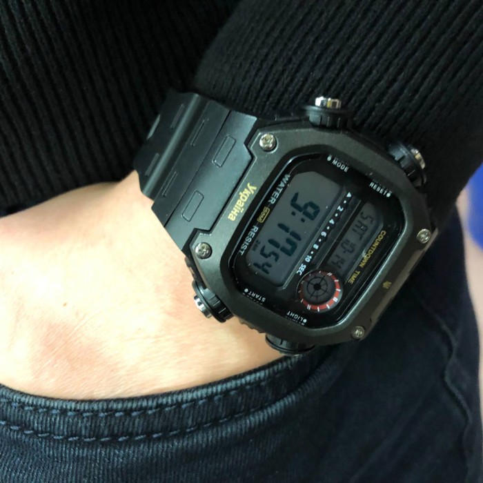 Армійські годинники мілітарі SKMEI, Електронні вологозахищені наручні годинники для походів UV-69