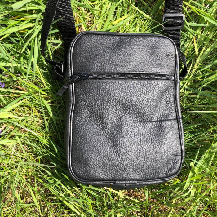 Сумка чоловіча чорна вертикальна щоденна, Сумка через плече, Сумка-месенджер для роботи RA-70