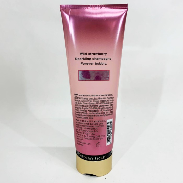Лосьйон для тіла Victoria's Secret Strawberries Champagne 236 мл Original QE-41