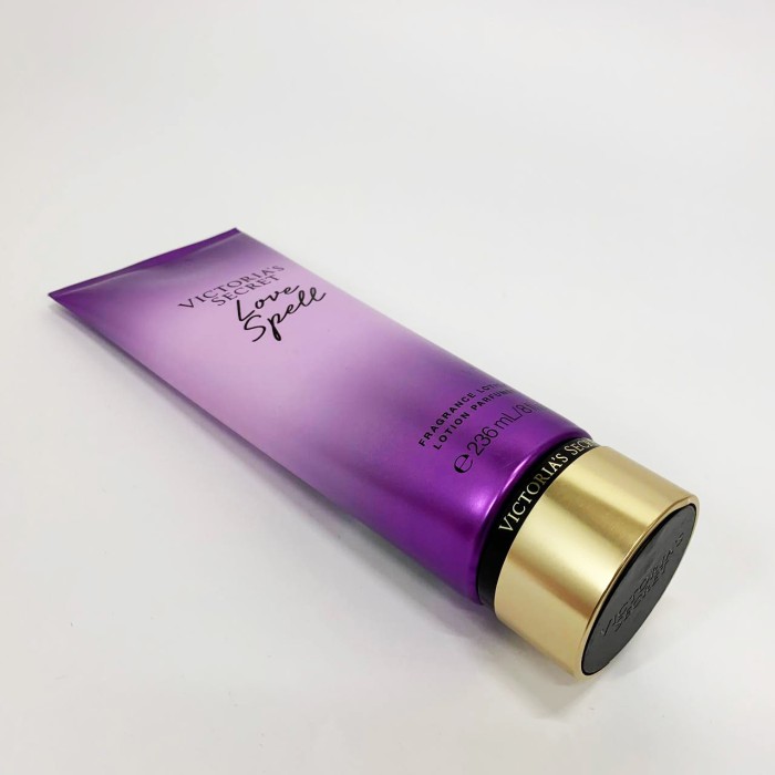 Лосьйон для тіла Victoria's Secret Love Spell 236 мл Original BP-48