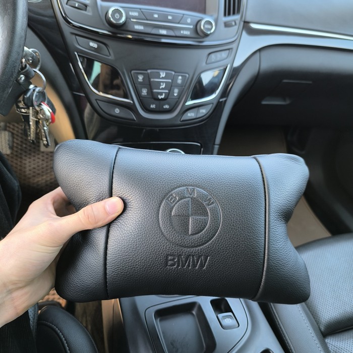 Преміальний набір автоподушок BMW із натуральної шкіри – подушки + брелок