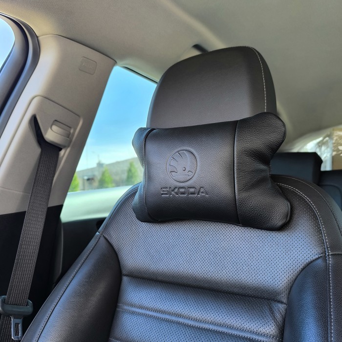 Подушка для підтримки голови в машині Skoda, Подарунок подушка дорожня, Подарунок в машину чоловікові XV-58