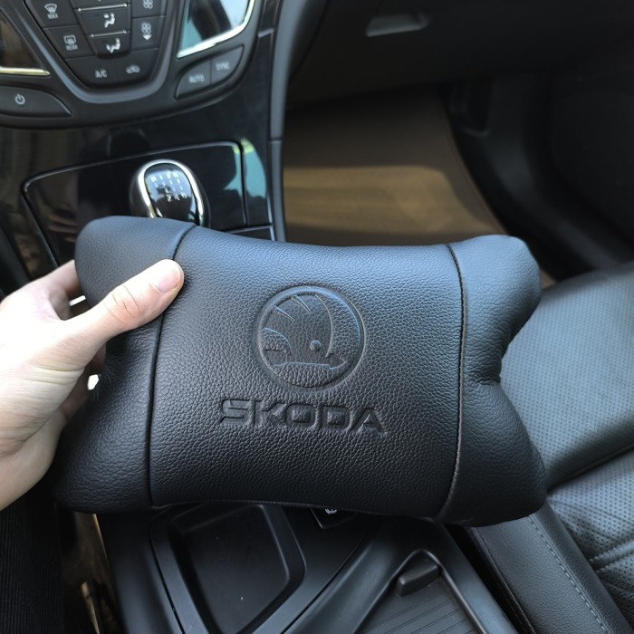 Подушка підголівник для подорожей Skoda, Декоративні подушки з логотипом, Дорожня подушка під голову WE-68