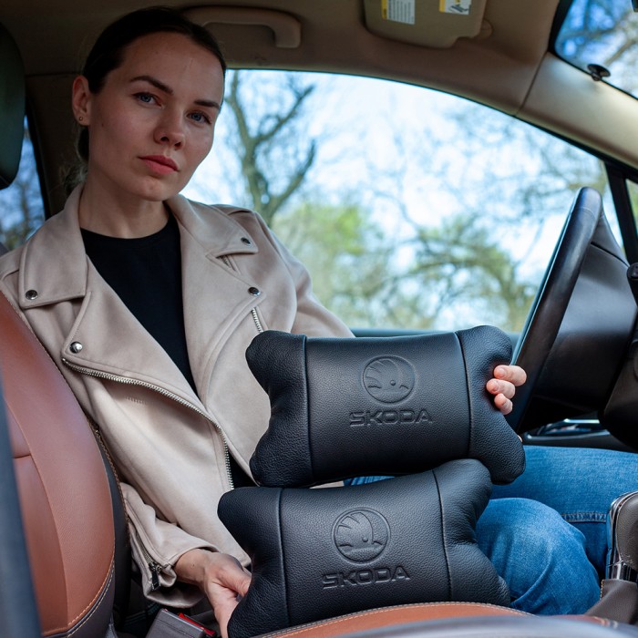 Подушка підголівник для подорожей Skoda, Декоративні подушки з логотипом, Дорожня подушка під голову WE-68