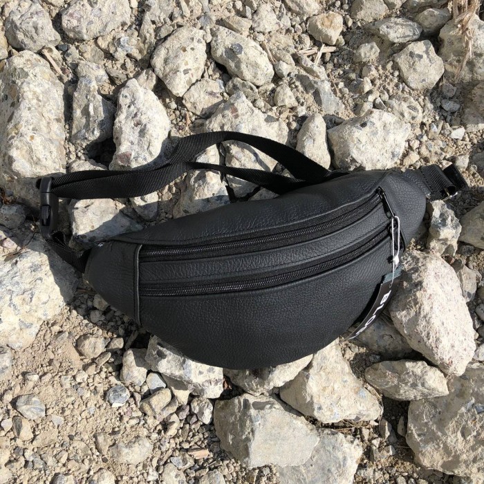 Чорна сумка бананка шкіряна, Міська сумка на груди для чоловіків, Бананка нагрудна OC-42