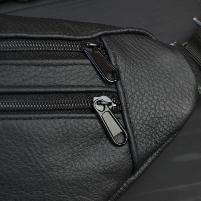 Чорна сумка бананка шкіряна, Міська сумка на груди для чоловіків, Бананка нагрудна OC-42