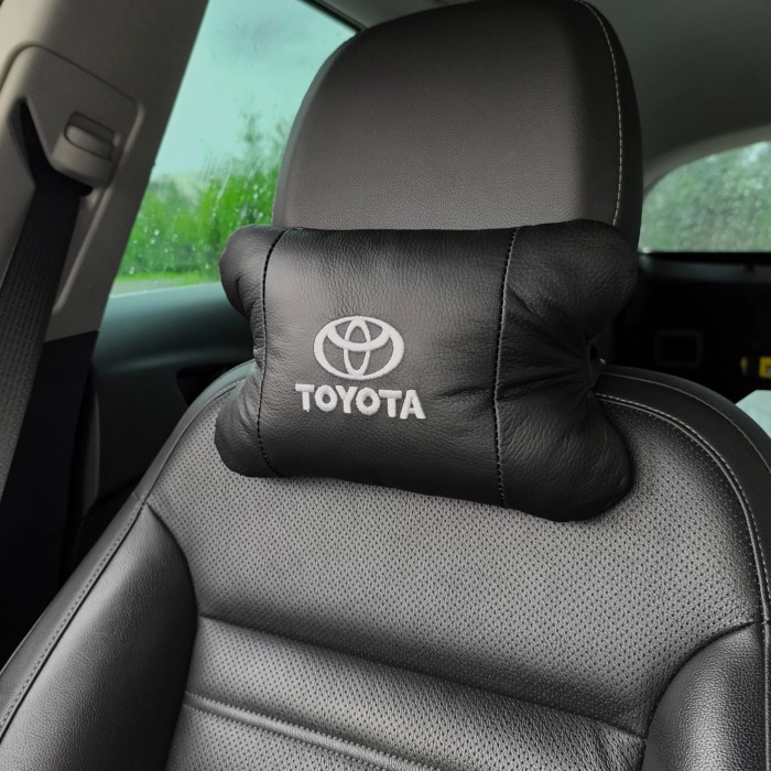 Подушки з логотипом від виробника Toyota, Підголівник-подушка для автомобіля під шию JG-57