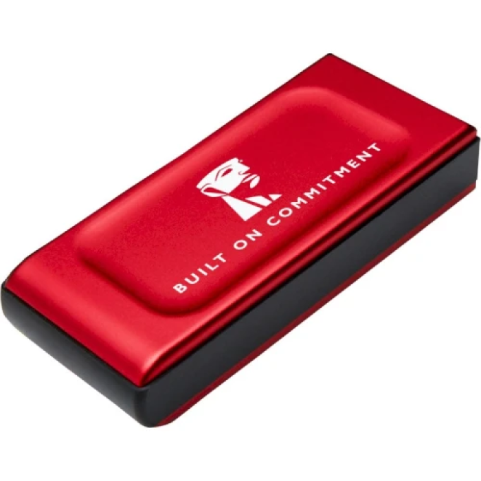 Зовнішній SSD Kingston XS1000 на 1 ТБ у червоному корпусі