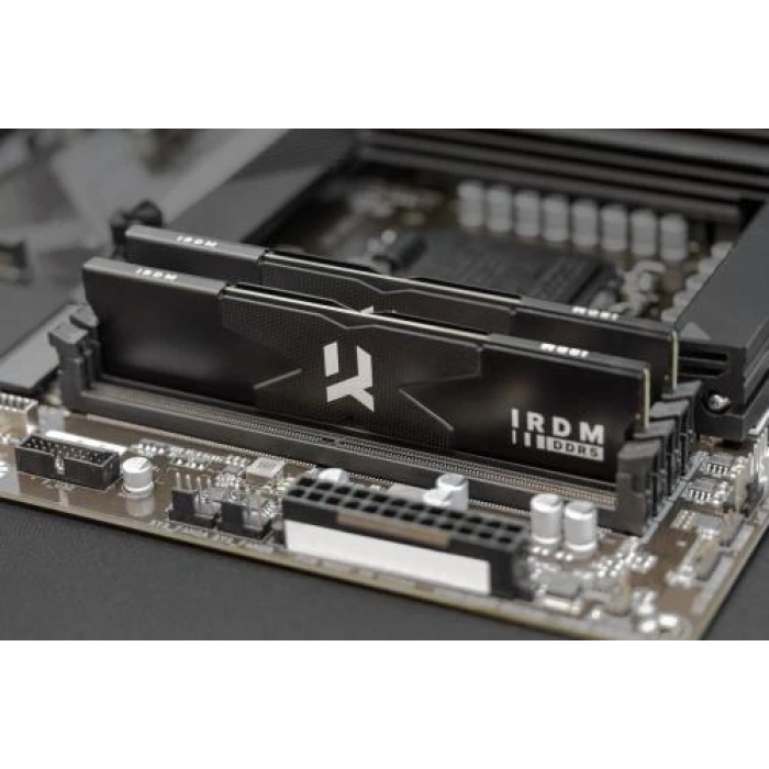 Пам'ять 16Gb x 2 (32Gb Kit) DDR5, 6000 MHz, Goodram IRDM, Black, 30-36-36-76, 1.35V, з радіатором (IR-6000D564L30S/32GDC)