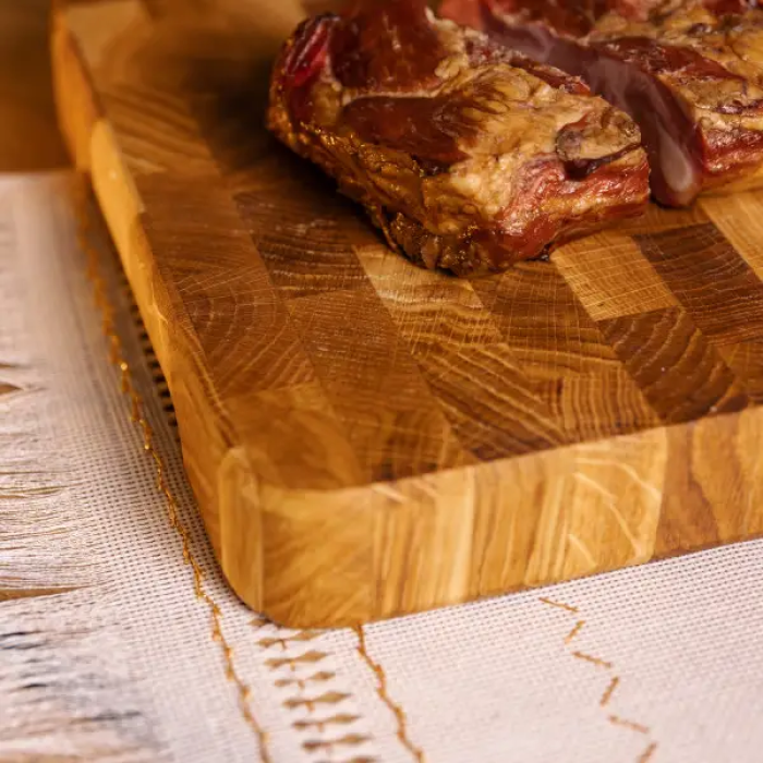 Дошка для нарізання обробна 30×20 см Доміно з ясена Lugi C50W200300Y (15489)