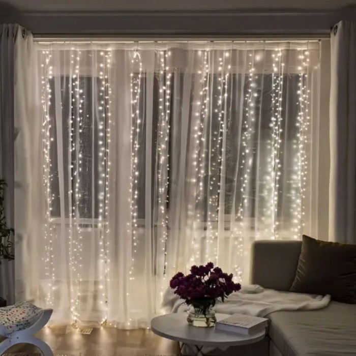 Новорічна гірлянда кімнатна штора роса Хвойна лапа 3х3 м 600 LED Біле світло D600LED3MW (25210)