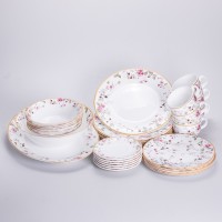 Столовий сервіз з порцеляни Strawberry на 6 осіб 32 предмети HP-HK-8 (25363)