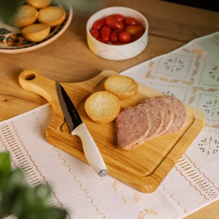 Кухонна обробна дошка дерев'яна 40×25 см з прямокутною основою C18W250400 (86923)