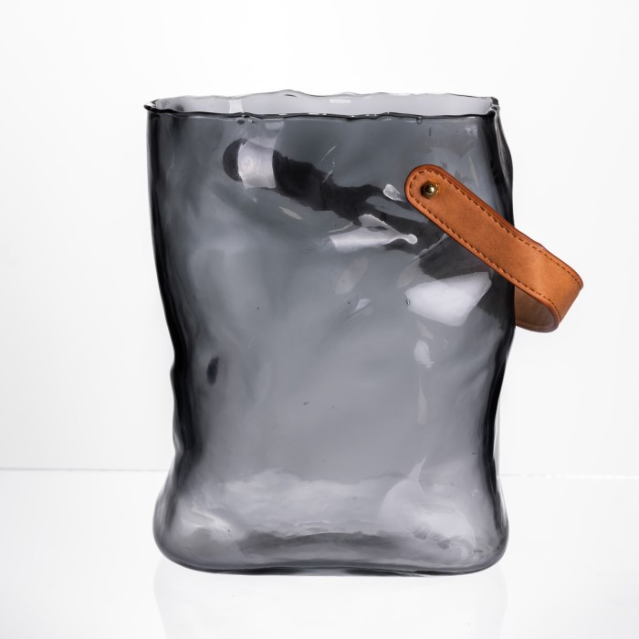 Подарункова скляна ваза сумочка з ручкою 18×9×25 (см) декоративна Сірий HP-19-157-2 (33178)