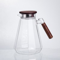 Глечик для напоїв 1,7 (л) з ручкою і бамбуковою кришкою 64486-72 (85649)