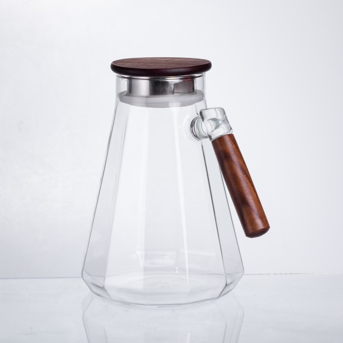 Глечик для напоїв 1,7 (л) з ручкою і бамбуковою кришкою 64486-72 (85649)