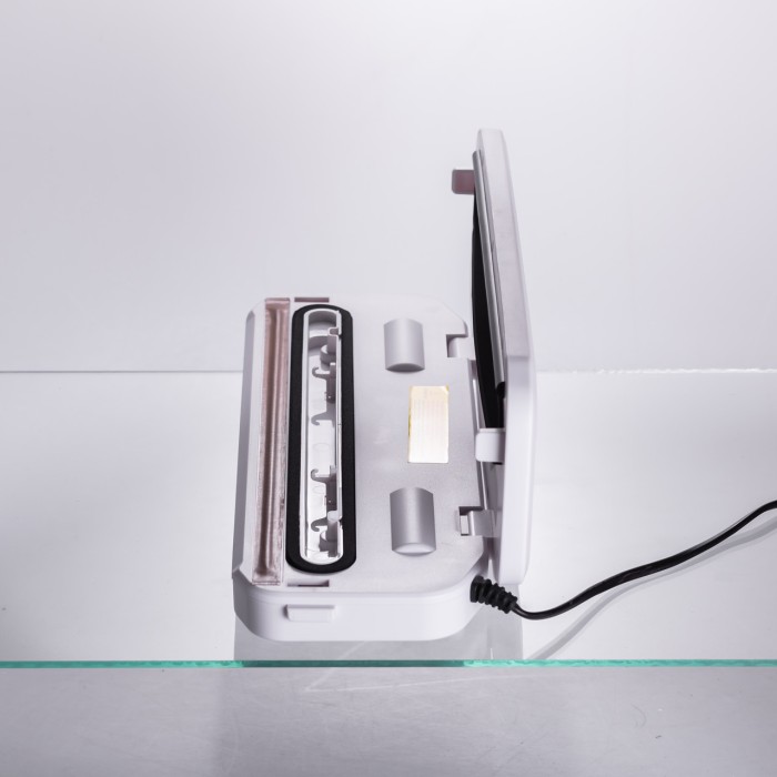 Вакууматор побутовий для сухих та вологих продуктів 400 Вт вакуумний пакувальник 4 режими роботи + 10 пакетів Білий HP-11-17W (28372)