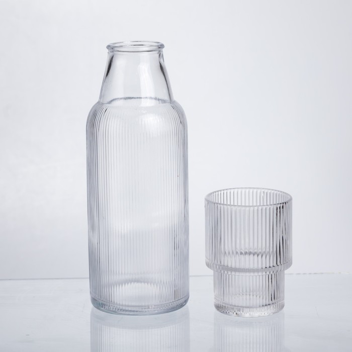 Глечик 700 мл зі склянкою 1 (шт) графин для компоту соку води лимонаду глечик для напоїв Прозорий HP-19-L3 (17294)