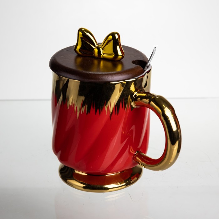 Новорічна порцелянова чашка «Золотий Вихор» 450 мл з кришкою і ложкою Yiwu FM-23C (71823)