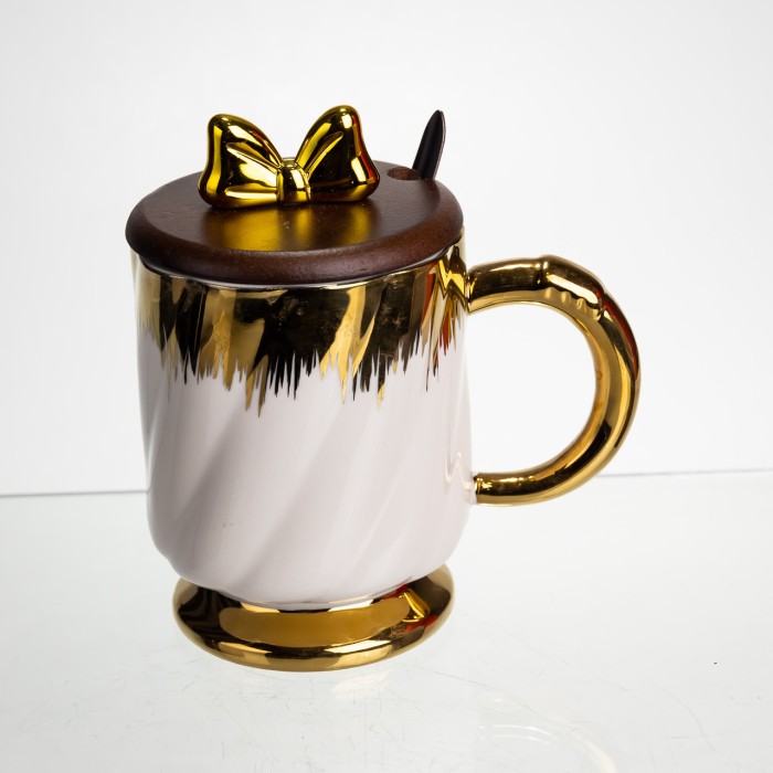 Новорічна порцелянова чашка «Золотий Вихор» 450 мл з кришкою і ложкою Yiwu FM-23D (60315)