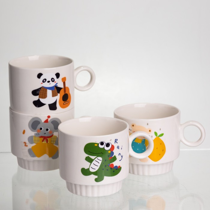 Набір порцелянових чашок для дітей на металевій підставці Animals 4 (шт) по 300 (мл) подарунковий набір чашок FM-8 (74973)