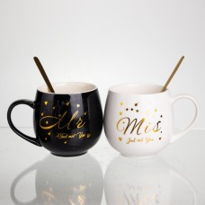 Набір парних порцелянових чашок Mr&Mis 2 (шт) по 350 (мл) чашки на подарунок з ложкою Чорний з білим FM-29 (72199)